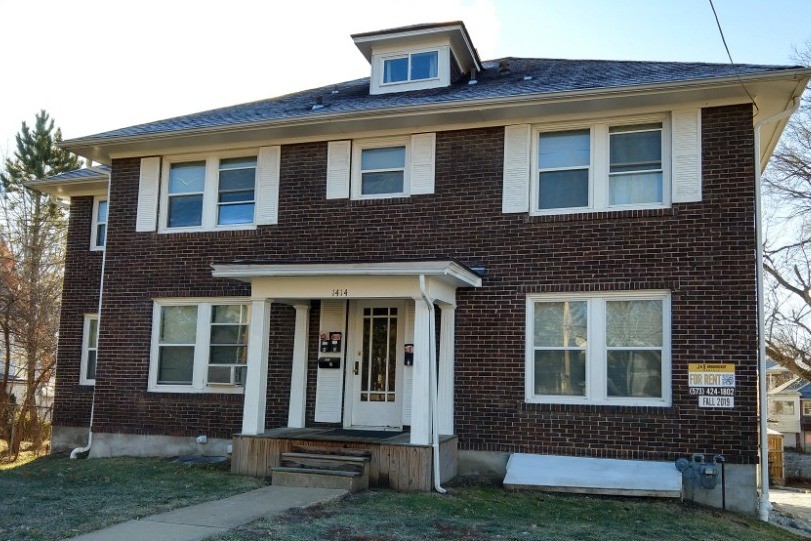 Casa de 9 dormitorios con 5 apartamentos junto al Mu Campus - 1414 Wilson Ave
