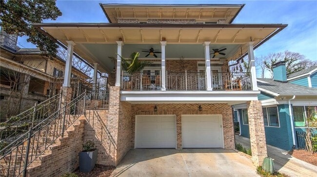 Photo - 656 Bonaventure Ave NE