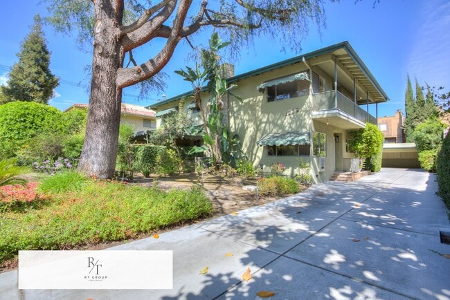 Building Photo - Fully Upgraded Spacious 3-Bedroom Unit in Prime Arcadia Location