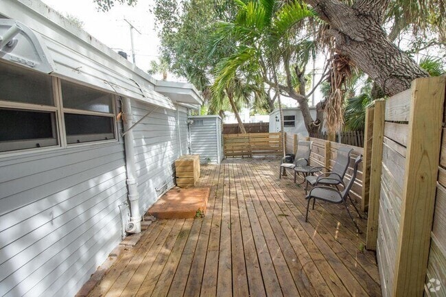 Building Photo - 808 N Palmway Unit a Rental