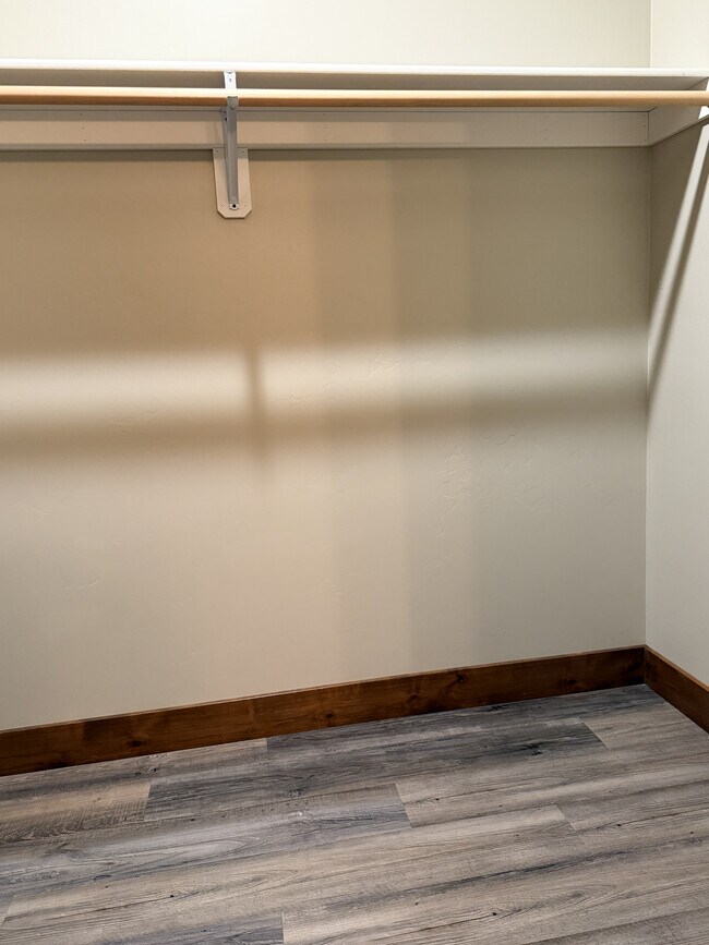 Master closet - 35 5th St W Unit 303