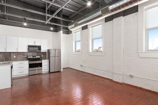 Photo - 1108 E 30th St Unit 402