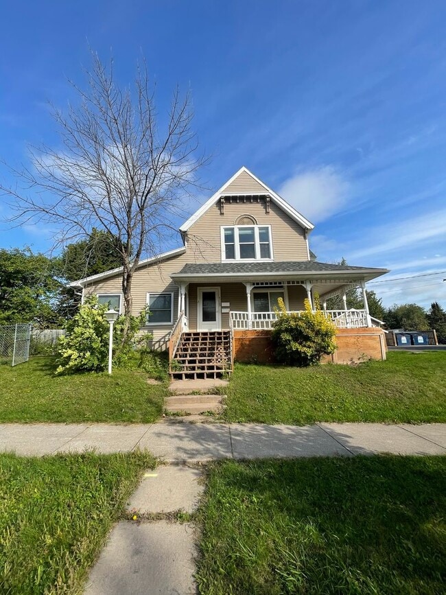Building Photo - 4729 McCulloch St Unit 2