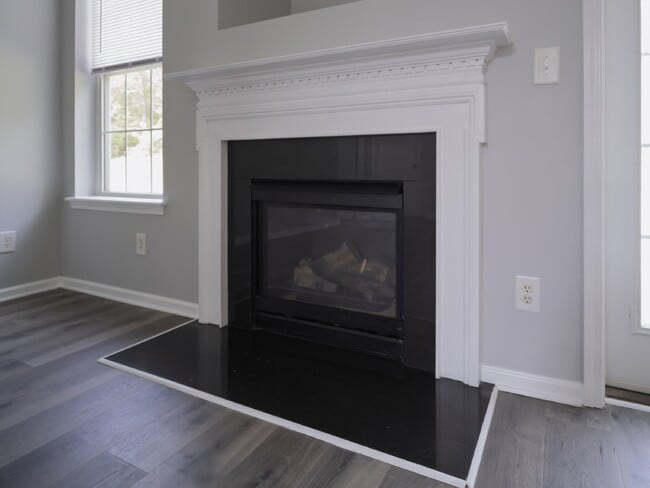 Photo - 1030 Boxelder Ln