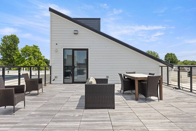 Photo - 12607 Larchmere Blvd Unidad ID1335759P