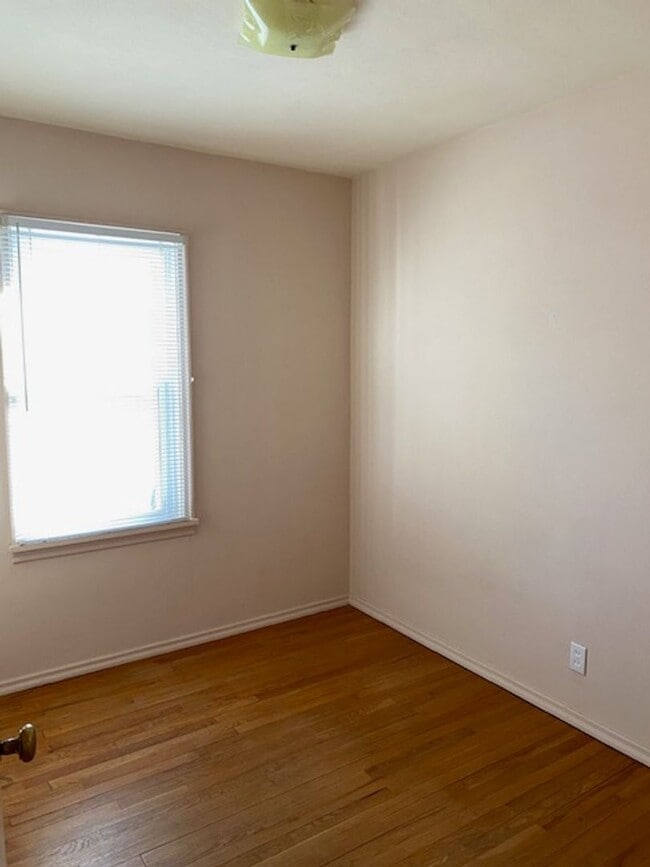 Photo - Large 3 bed ranch in Granite City