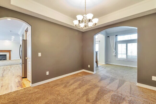 Photo - AVAILABLE NOW — SPACIOUS & BEAUTIFUL Bountiful Meadows Home. 4 BED 3 BATH SIGNLE FAMILY HOME