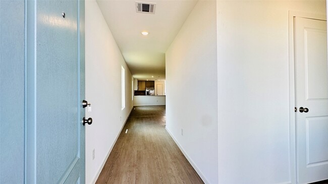 Photo - 113 Lisa Marie Dr