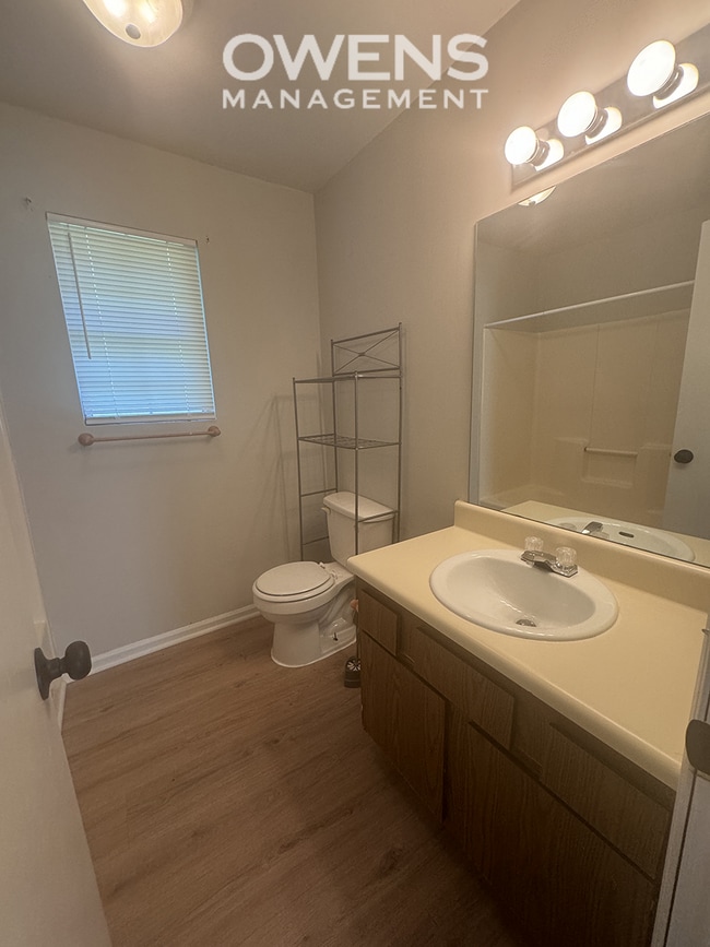 Photo - Townhouse Available Immediately in North H...