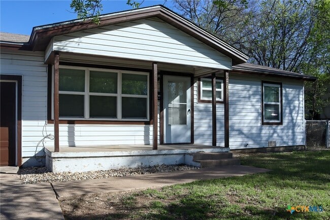 Photo - 2701 Hillside Dr