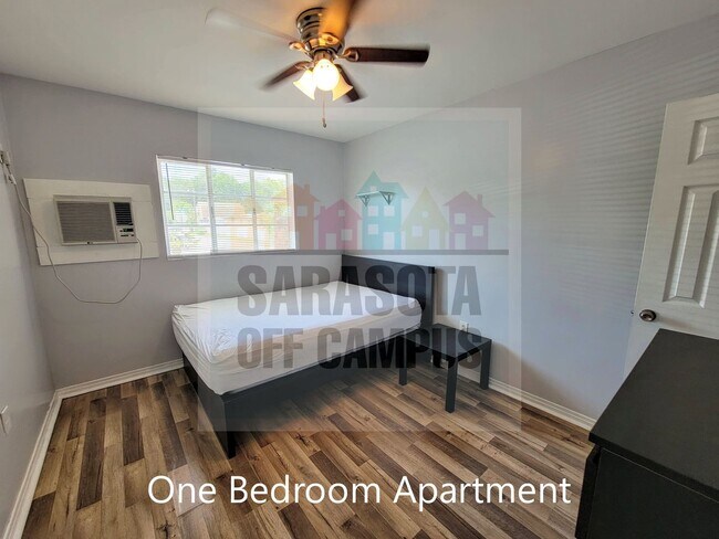 946 40th St Unit 946 Unit B Full Home