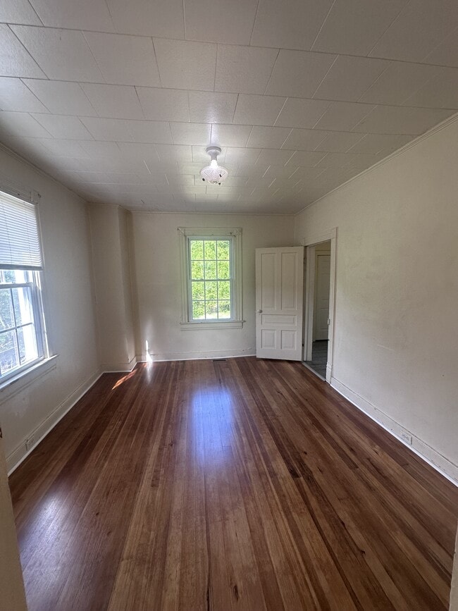 Photo - 66 Carlson Ave