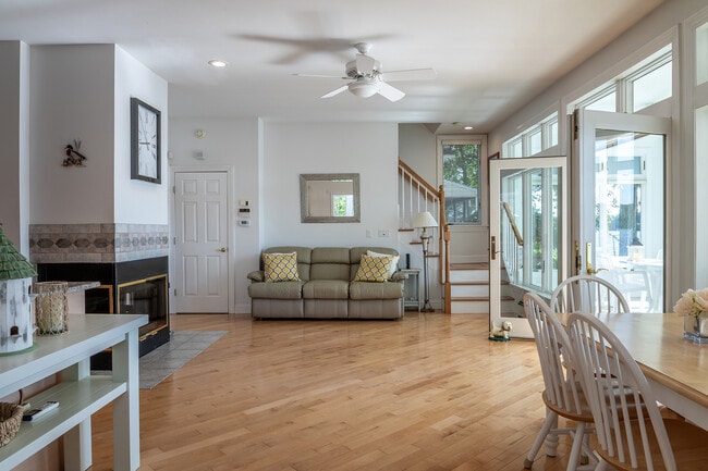 Photo - 300 Bantam Lake Rd