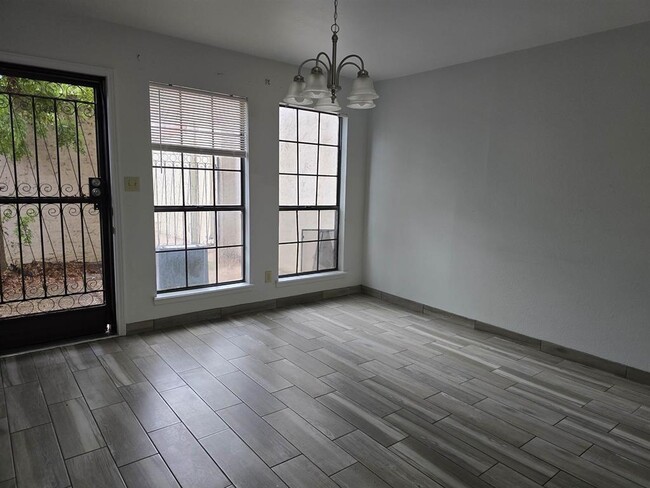 Photo - 101 W Del Mar Blvd Unit 1A