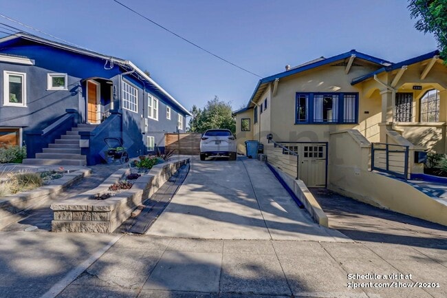 Photo - 1338 Parker St House