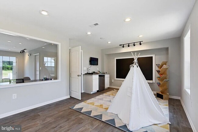 Photo - 12408 Jackson Ave