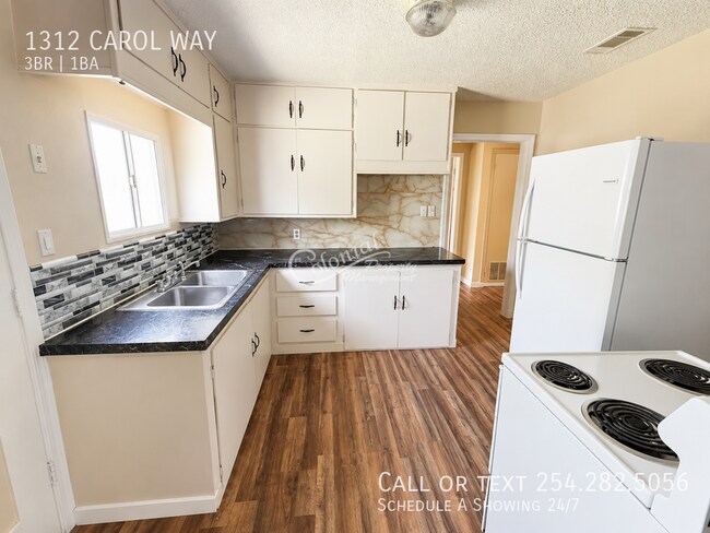 Photo - 1312 Carol Way