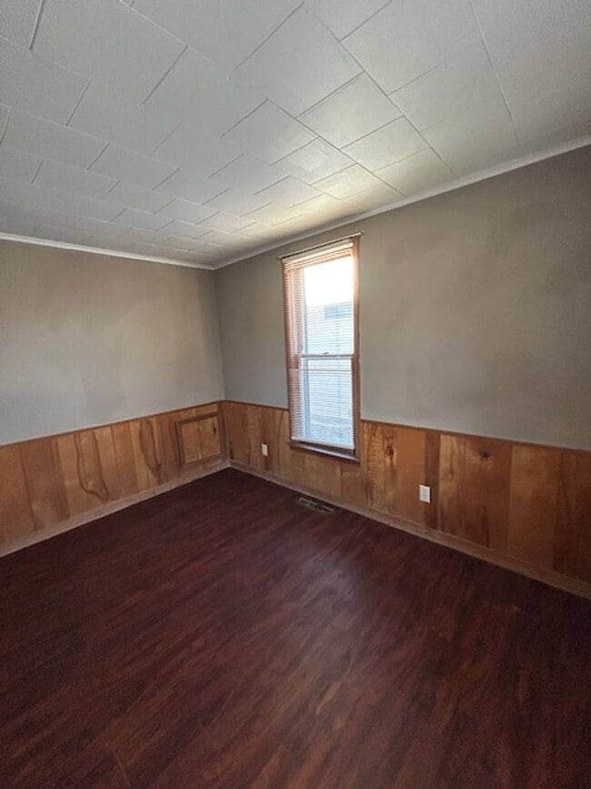 Photo - Cute 2 bedroom 1 bath home with shed