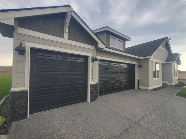Photo - Brand New South Orchard Subdivision Rental