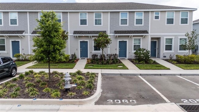 Photo - 2060 Viewfinder St