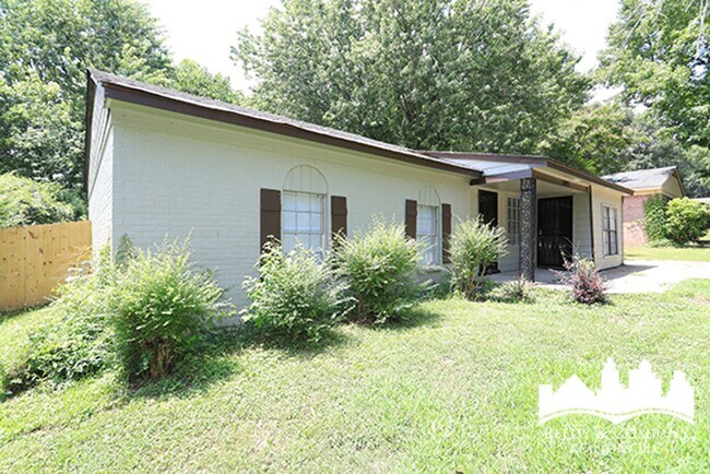 Photo - 3095 Normandy Dr