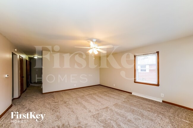 Photo - 5909 Nash Ln
