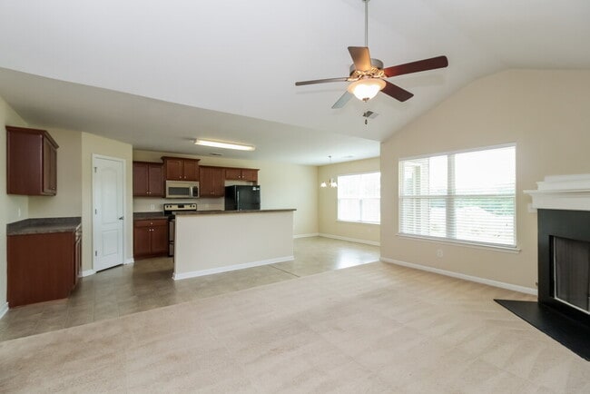 Photo - 315 Meadow Vista Ln