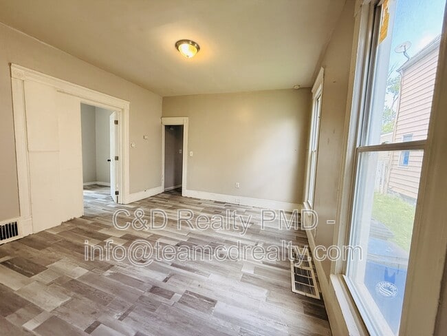 3838 Marvin Ave