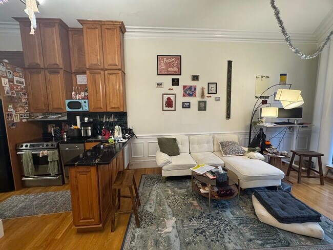 Photo - 163 Beacon St Apartments Unit 3