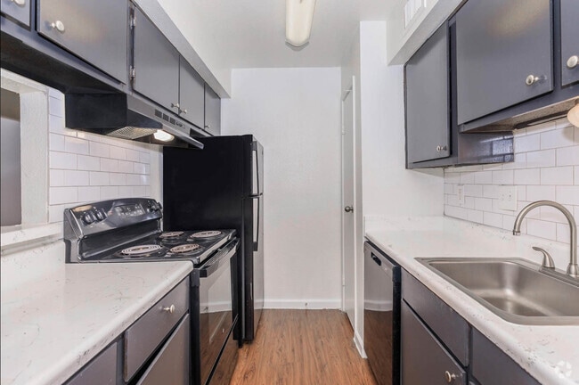 Subway Tile Backsplash - Woods On Lamonte Rental