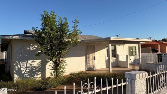 Photo - 3622 W Sunland Ave