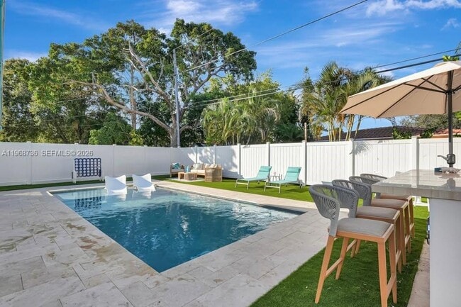 Building Photo - 1319 SW 30th St Unit B