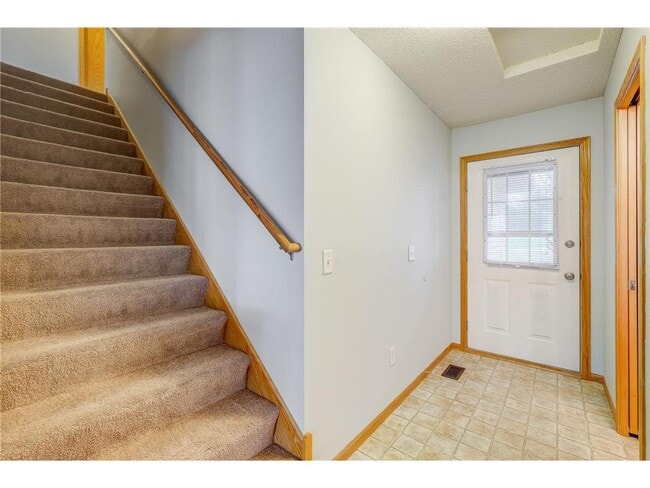 Photo - 1005 6th Ave NE