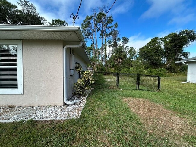 Photo - 5479 Gannaway St