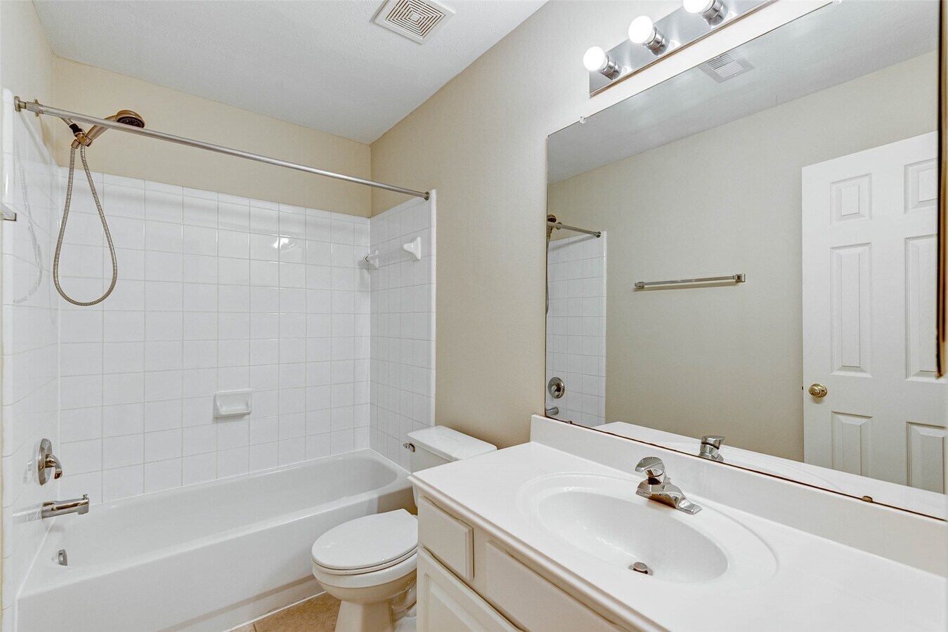 Photo - 5207 Flax Bourton St