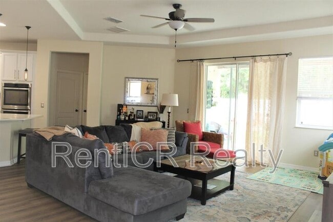 Photo - 3287 Macintosh Rd