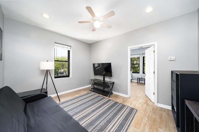Photo - 17 Cuneo Pl Apartment Unit B