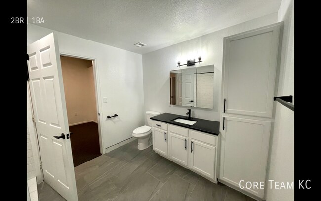 Photo - 202 W 5th St Unit 213