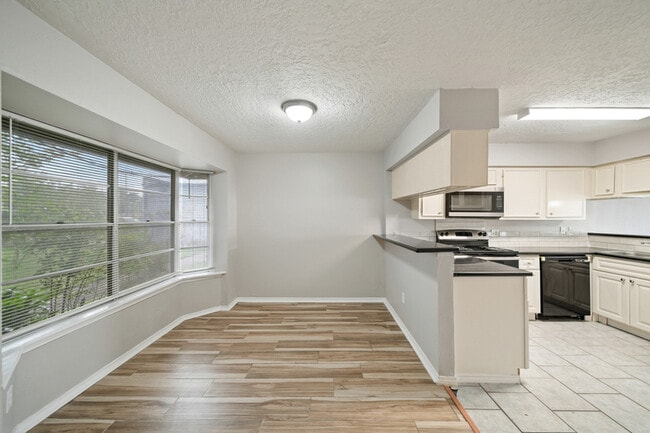 Photo - 13464 Castilian Dr