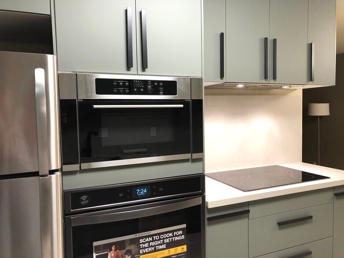 Photo - 1700 San Carlos Ave (San Carlos, CA)