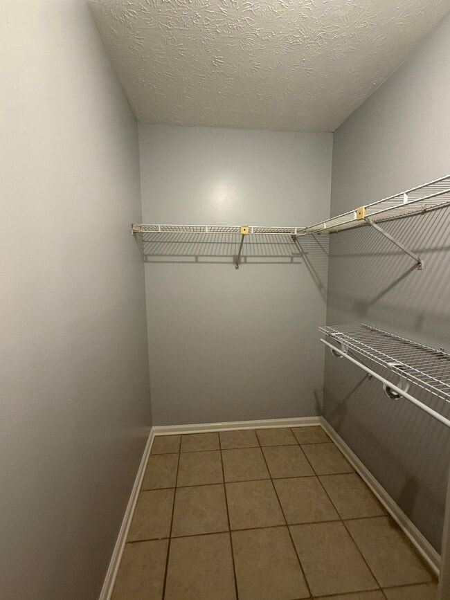 Photo - 1424 Springleaf Cir SE