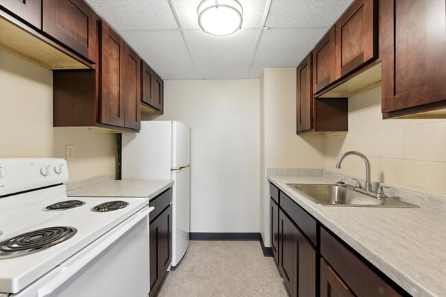 Photo - Colona House