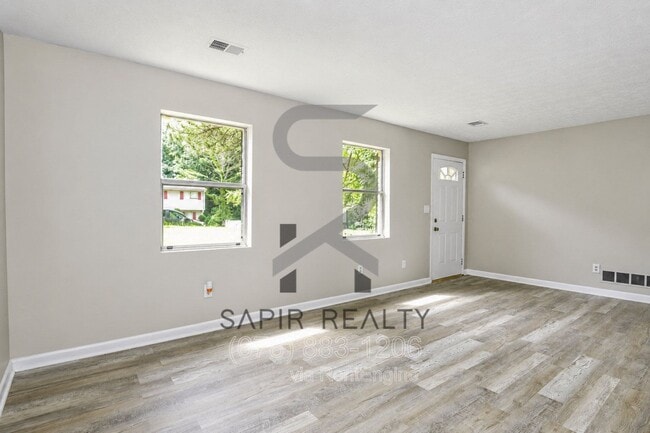 Photo - 6329 Wellington Dr