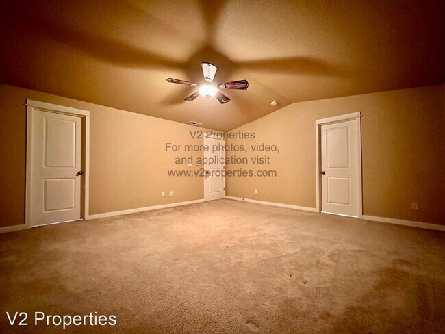 Photo - 4 br, 2.5 bath House - 18001 Carlson Ave