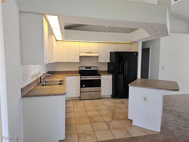 Photo - 1900 NW 33rd Ave