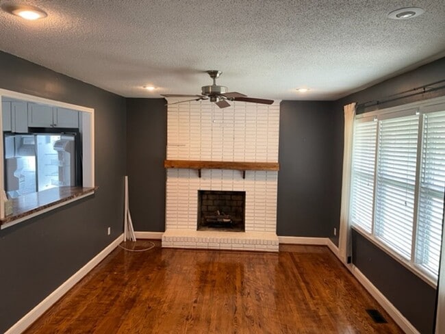 Building Photo - Coming Soon!