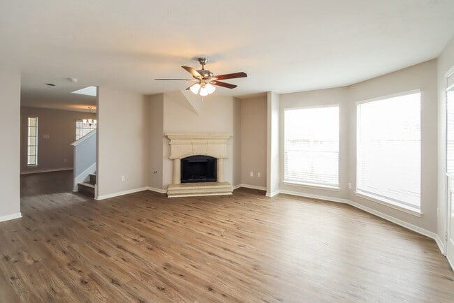 Photo - 6614 Valerian Ln