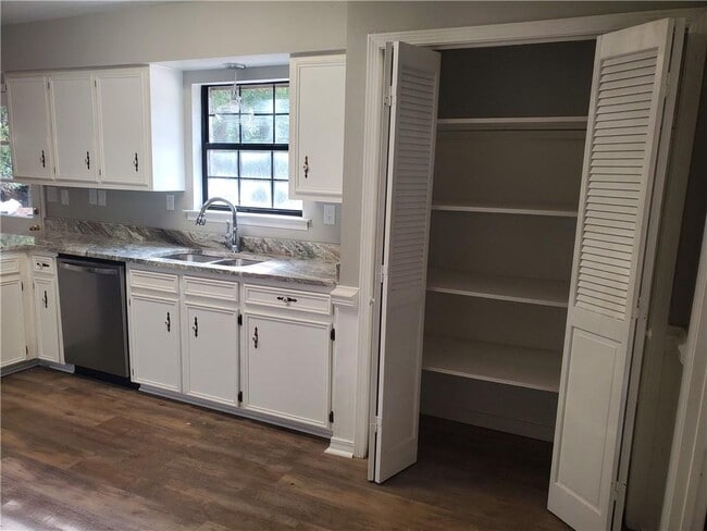 Photo - 7157 Burning Tree Ct