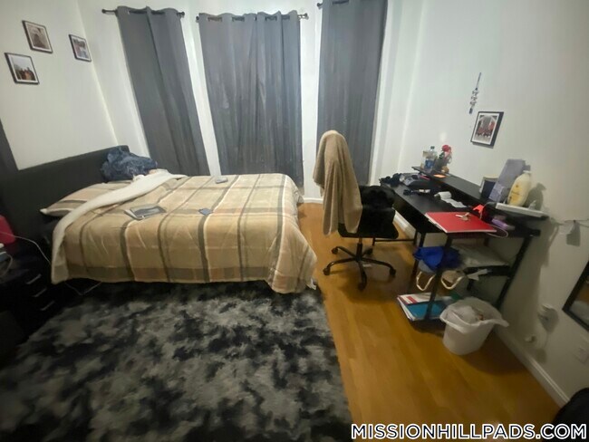 Photo - 715 Parker St Unidad 2