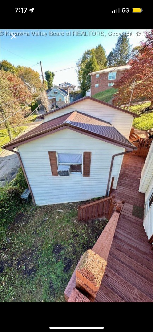 Photo - 1245 Woodland Dr